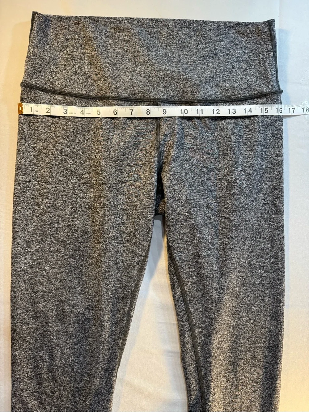 Lululemon Women’s Heathered Gray Performance Leggings